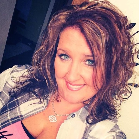 Meet your Posher, Saltria - Picture 1 of 1